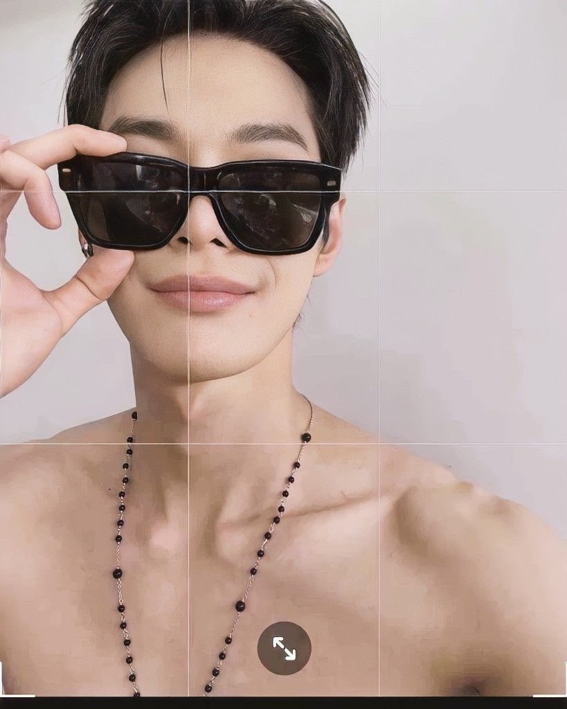 dkthiest's tweet photo. missing summer &amp; him

#NCTzenSelcaDay #NSD #DOYOUNG #도영  #NCTDREAM #NCTU @NCTsmtown_127 @NCTsmtown https://t.co/98ayAwVNmq