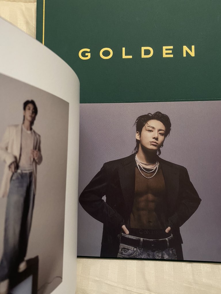_er1x's tweet photo. ✨✨GOLDEN ✨✨ https://t.co/d2MudDZhdW