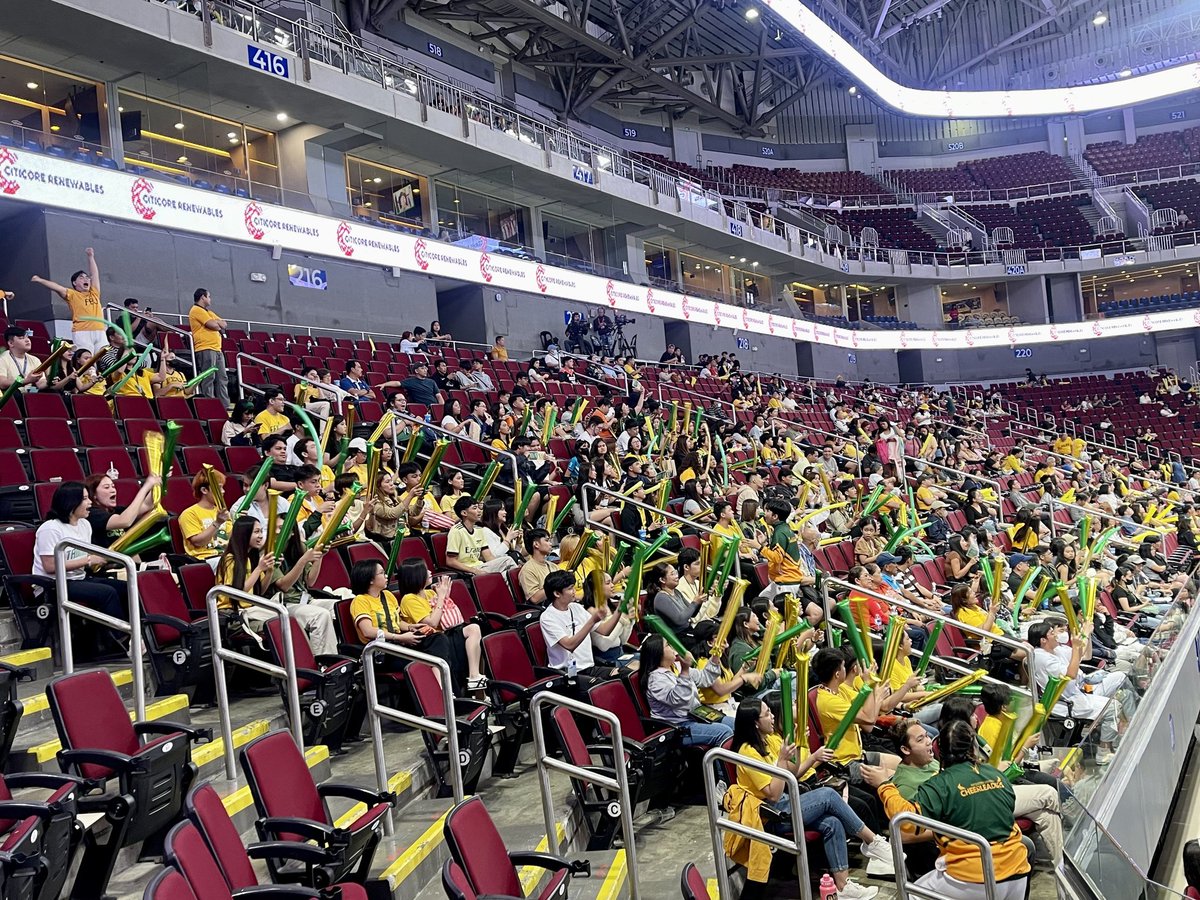 Masarap ang tulog q ngun dahil sa 3 set victory natin but that won't stop us. Calling FEU Community to cheer with us this Sunday against Ateneo Blue Eagles. DM us @FEUTAMbayers @TEAM_FEU for ticket reservation, donations or just simply wanna be with us and cheer. Salamat FEU