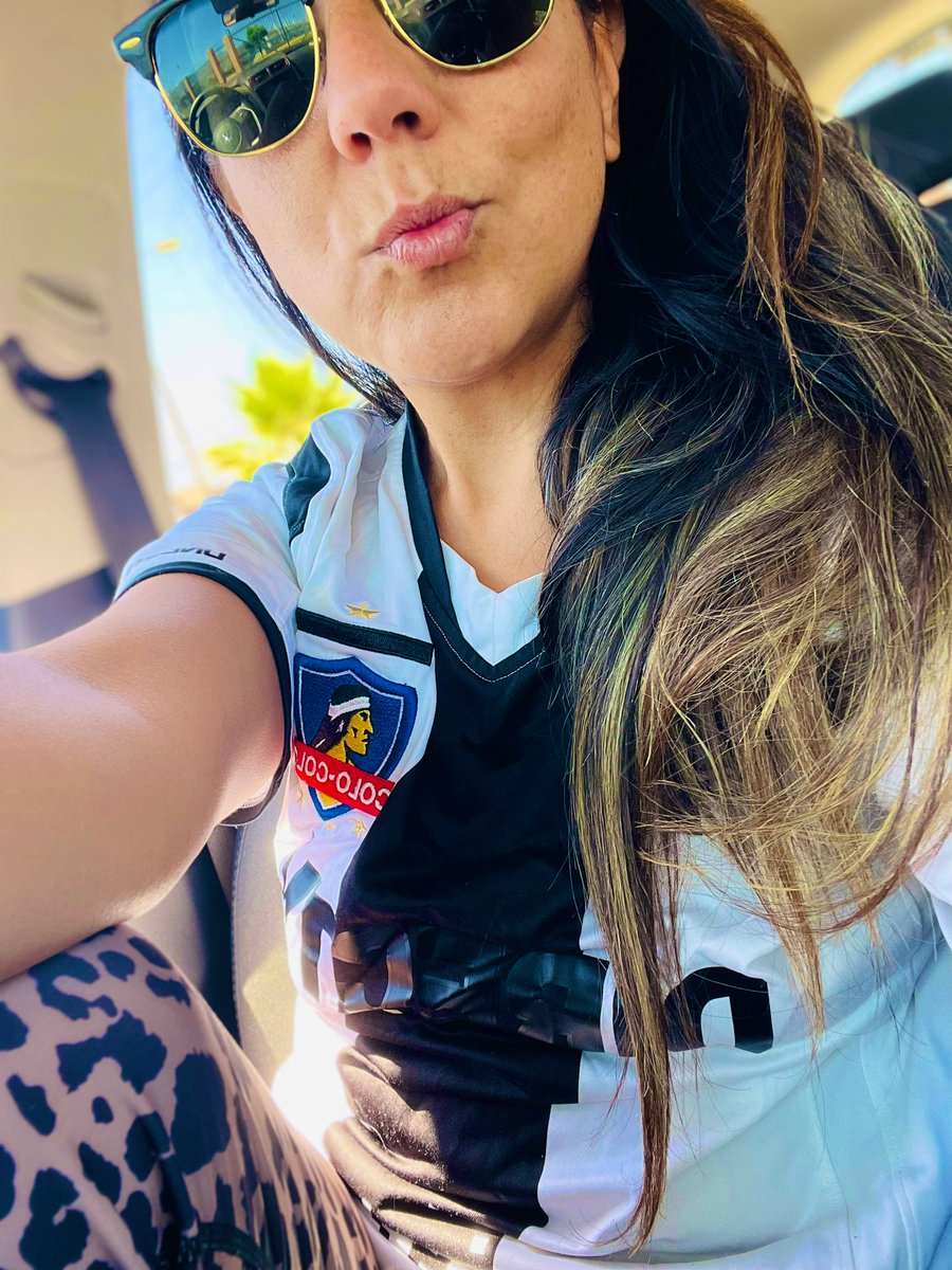 nome_locreo's tweet photo. Desde hoy comienza la previa 🤟🏻🖤🤍 #ColoColo #vamoscolocolo #superclasico #colocolina https://t.co/sX20tEaVSj