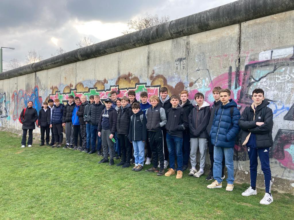 @carresgrammar at the Berlin Wall