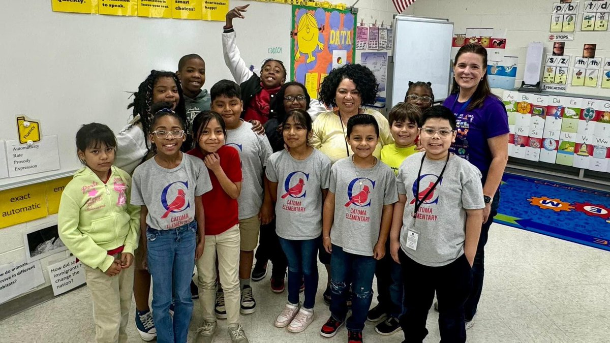 Mrs. Kynard enjoyed reading to bright minds at Catoma Elementary for #ReadAcrossMPS #TheresMoreWithMPS