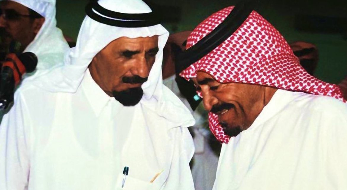 snd_s1's tweet photo. - من الماضي :- 

أعيش عيشة ذيب والراس مرفوع
لو قل مالي ،،، عز نفسي غناتي .! 

- رشيد الزلامي رحمة الله

من صد لاتحفي عليه المراسيل
أوصيك لاتلعب عليك الرخامة 

- احمد الناصر رحمة الله https://t.co/Asz2mRDhvA
