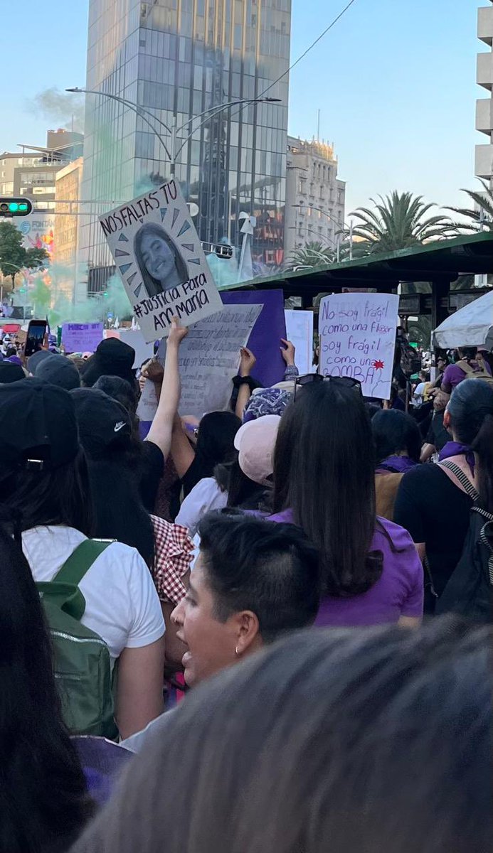 XimenaCespedesA's tweet photo. Ayer marchamos por ti, Ana María, un contingente de más de 80 mujeres en Reforma, pero también lo hicieron tu hermana y sus amigas en diferentes lugares: Alemania, España, Italia y Atizapán. 

También marchamos por las mujeres a las que, como tú, aún no se les ha hecho justicia. Porque todas las que estaban ahí, caminando codo con codo y en un ambiente de total sororidad, tienen miedo, por ellas, por sus hijas, por sus familias. 

Esta ya no es una solicitud, ni un reclamo, es un llamado a la acción. Gracias a todas las que nos acompañaron físicamente y de corazón. Esto desafortunadamente no se soluciona en una manifestación ni en un día, pero es un paso más en esta necesidad de llegar a una IMPUNIDAD 0 y a políticas públicas que realmente se lleven a cabo en prevención y educación para erradicar la violencia. 

No podemos pedir igualdad de condiciones si no nos garantizan el derecho básico y fundamental, el derecho a la vida. #justiciaparaanamaria #8m #8m2024 #JusticiaParaAnaMaria