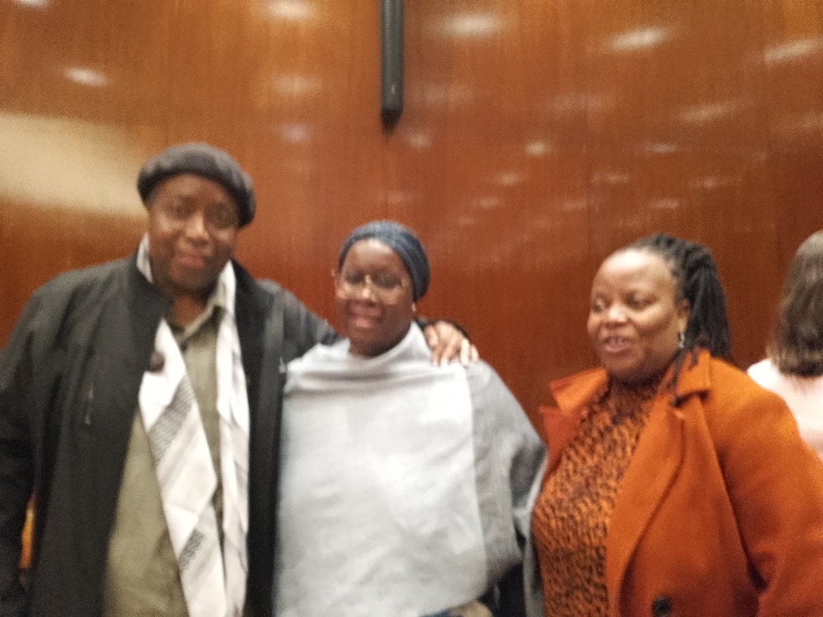 Mashobane61's tweet photo. Had the pleasure of reconnecting with colleagues @vanyaradzayi the new deputy ED @UN_Women and Lopa who's also with UNWomen #EWCSW68. Both raised critical questions on the role of faith institutions in addressing economic challenges facing women @SonkeTogether @MenEngageAfrica https://t.co/gZrDYyW1V6