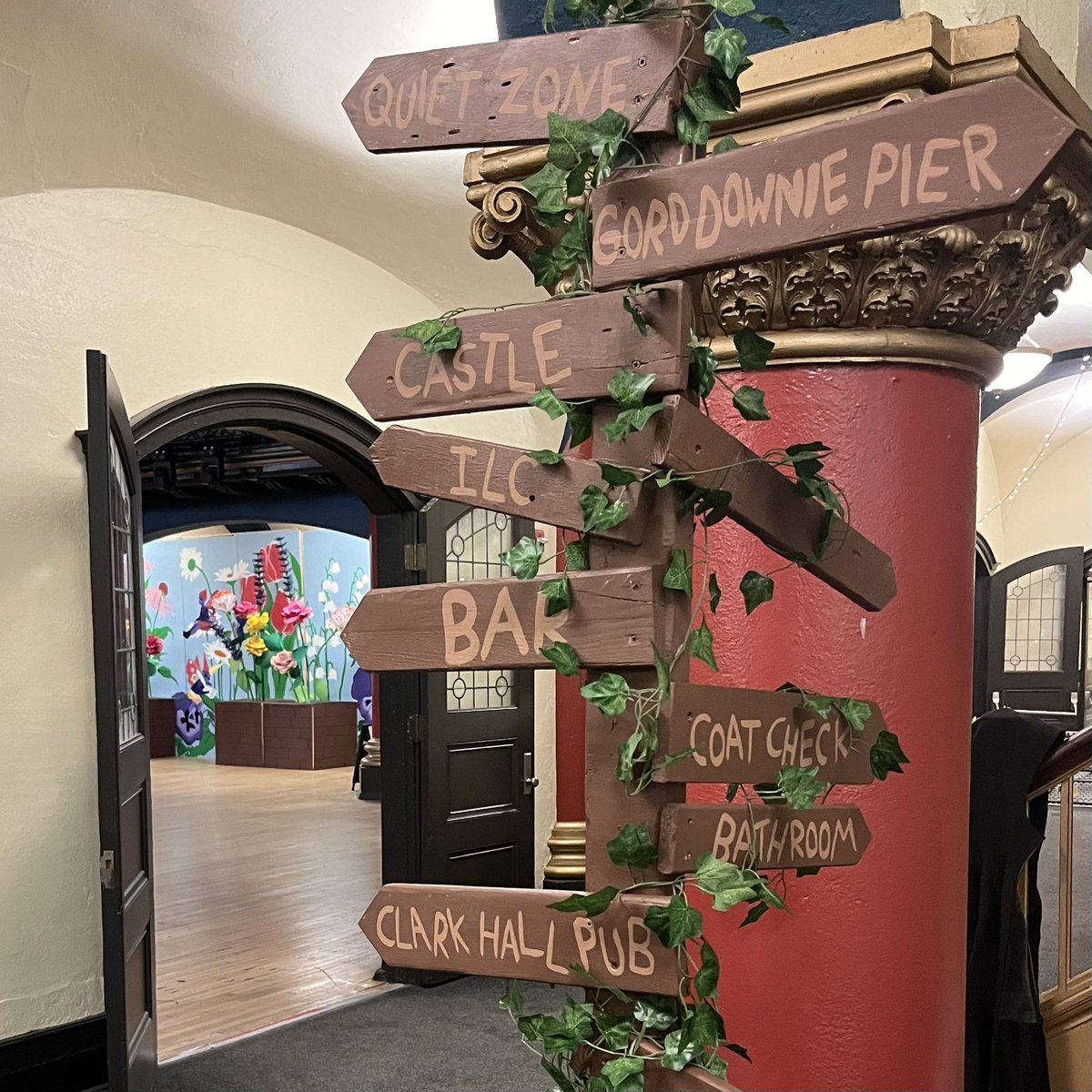 QueensUnitedWay's tweet photo. Looking for a unique activity today?
See Grant Hall transformed into an Enchanted Forest as a part of the 121st Science Formal, one of @queensu's oldest Engineering traditions! 
Join us today until 3 pm, with donations in support of the @unitedwaykfla.
#ygk #queensu https://t.co/VFqWtLI4Te
