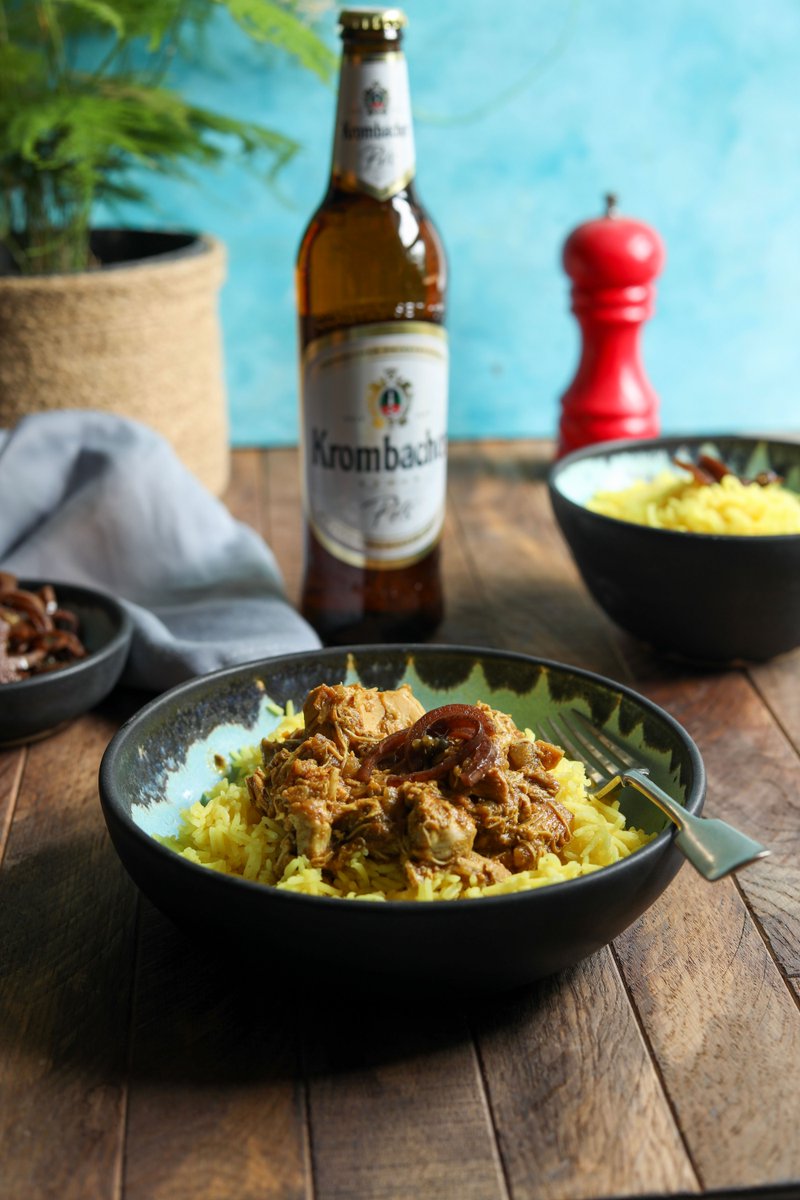 The curry house often used to come after a pub visit but nowadays, whether you’re eating at one of the UK’s amazing desi pubs or you’re at the local around the corner, you can find a quality curry easily. Who is the pub curry king or queen in your area? . #krombacher #curry