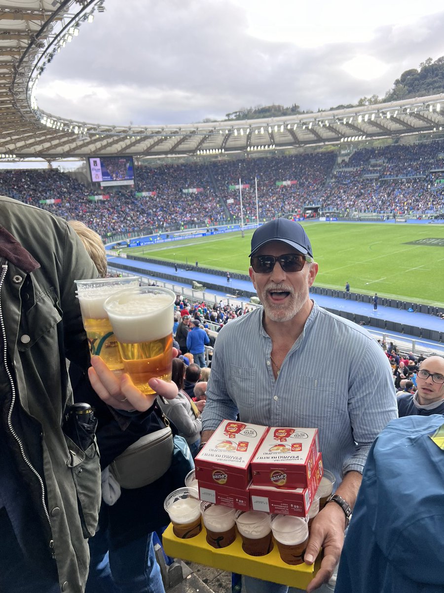EH4_WS's tweet photo. Scottish performances of the afternoon #SixNations #scotland #sru #italy #scotland #fifty #housewivesfavourite #AN https://t.co/kiO10CdxTe