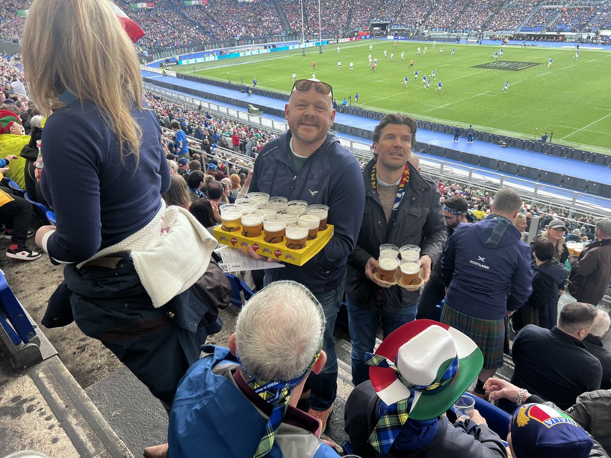 EH4_WS's tweet photo. Scottish performances of the afternoon #SixNations #scotland #sru #italy #scotland #fifty #housewivesfavourite #AN https://t.co/kiO10CdxTe