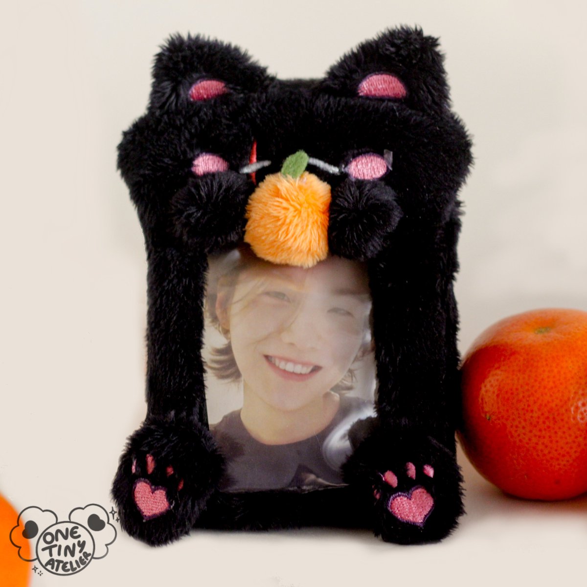 he is giving you a tiny tangerine, do you accept it? 🍊