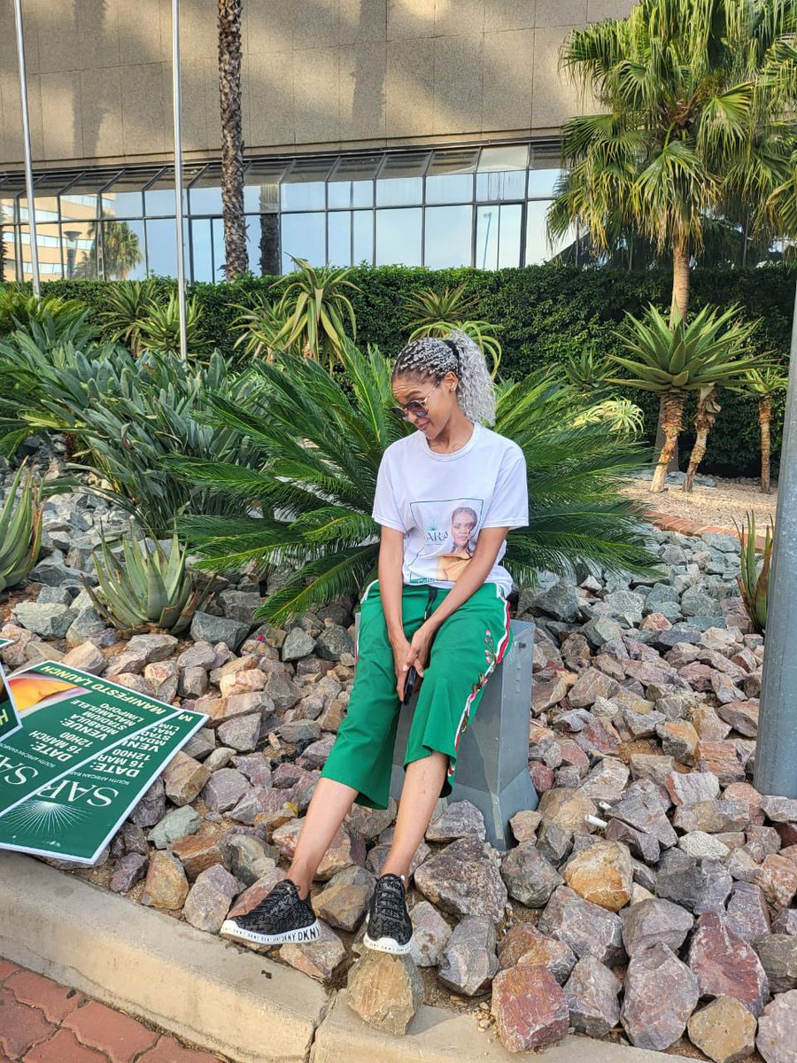 SARA_POLITICS tweet media