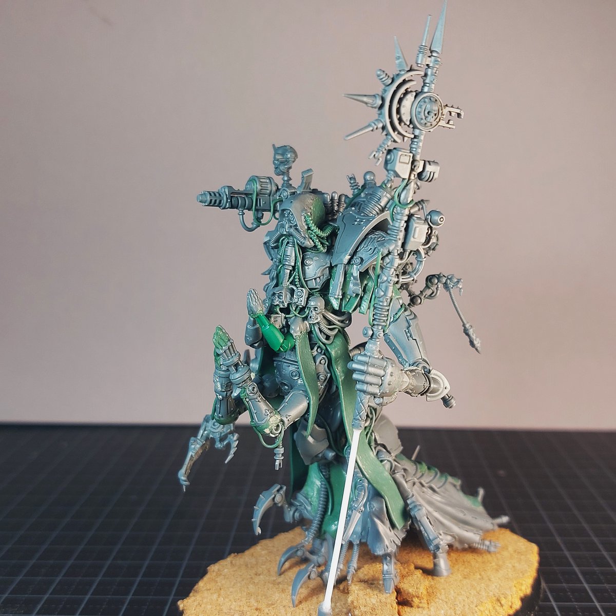 Muttork1's tweet photo. Completed the arms and thus the build of this huge guy! Now to painting, Thats going to take a while. 
#WarhammerCommunity https://t.co/ywxGVkm5sA