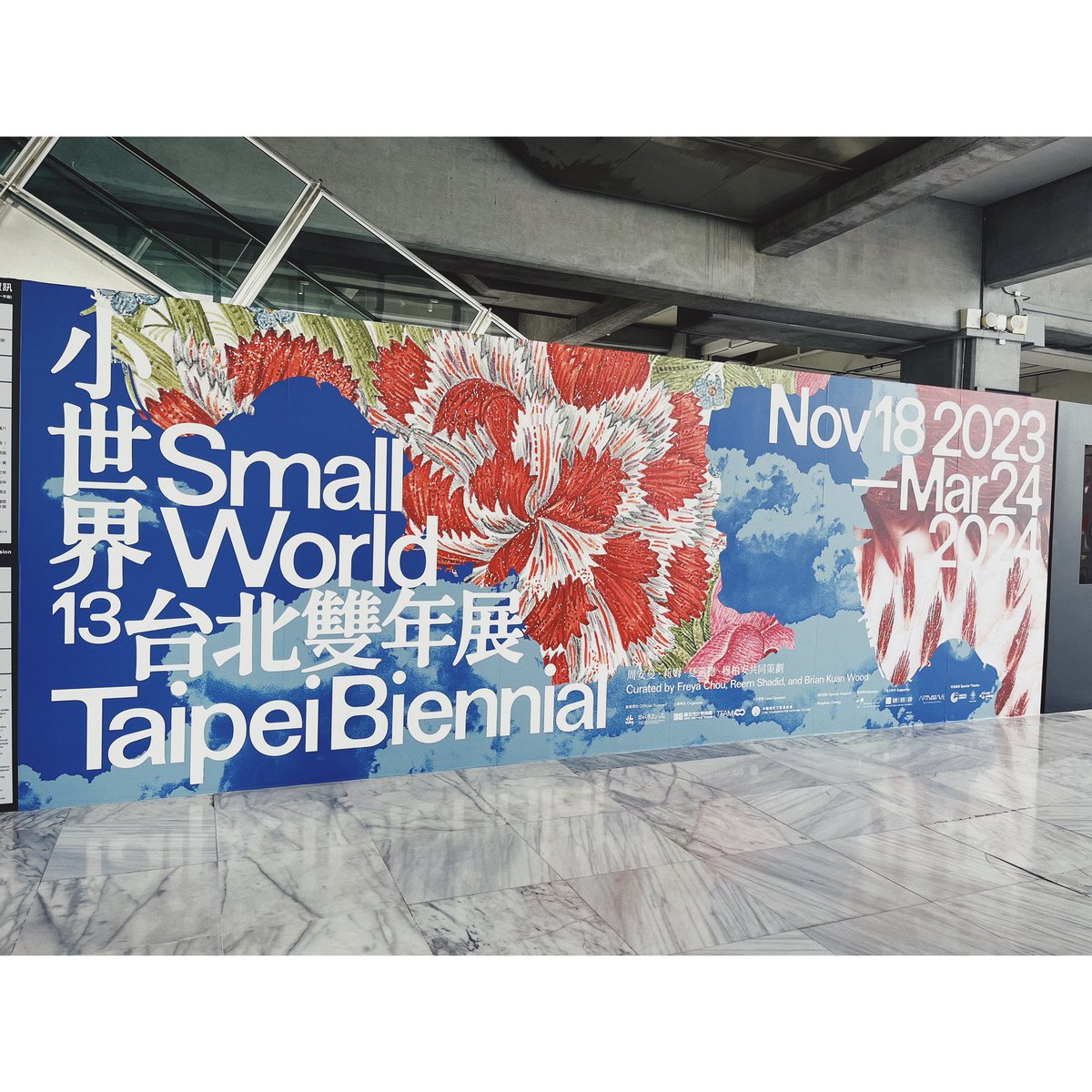 ainecf's tweet photo. #小世界 #smallworld
#台北雙年展 #TaipeiBiennial #TaipeiFineArtsMuseum

展覽實在太豐富，特別有共鳴的作品反映了現在的心境，是一個很好自我對話的時間。

展覽到3月24日，真心建議至少留3-4小時，可以的話想再去看一次。 https://t.co/JGDWFq1Oac