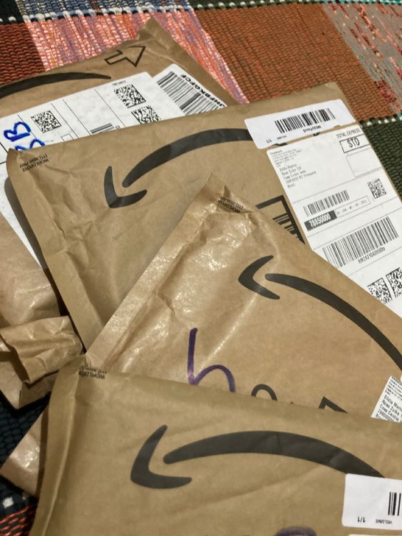 diego_ia85's tweet photo. Calificar productos de Amazon me hace ganar más de 182,5$ al día  

Sólo me lleva 20 minutos de trabajo al día  

Pon un like y descubre los 3 sencillos pasos para convertirte en revisor de productos de Amazon  

🧵HILO🧵 https://t.co/yM8SRPlKrX