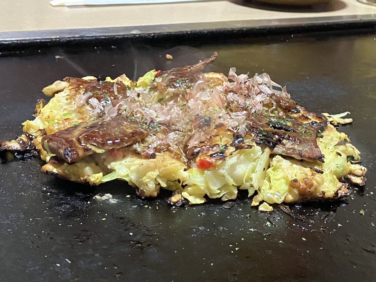 sawara_sann's tweet image. ちょうど友人との卒業旅行で大阪に来てたので入ってきました。焼くのは全部友人にやってもらいましたが、とても美味しかったです！ #NoDistance #小林愛香