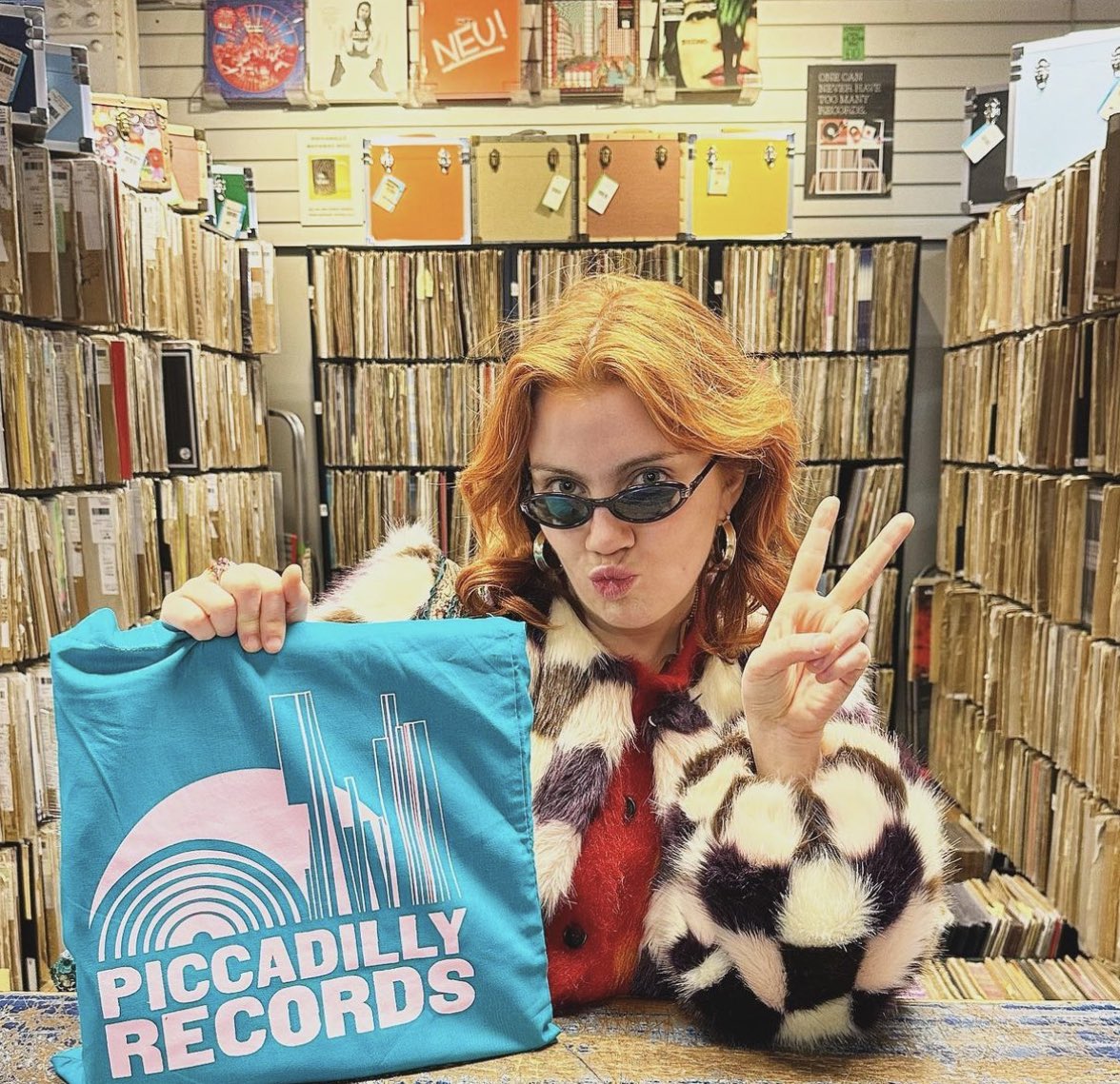 PiccadillyRecs tweet picture