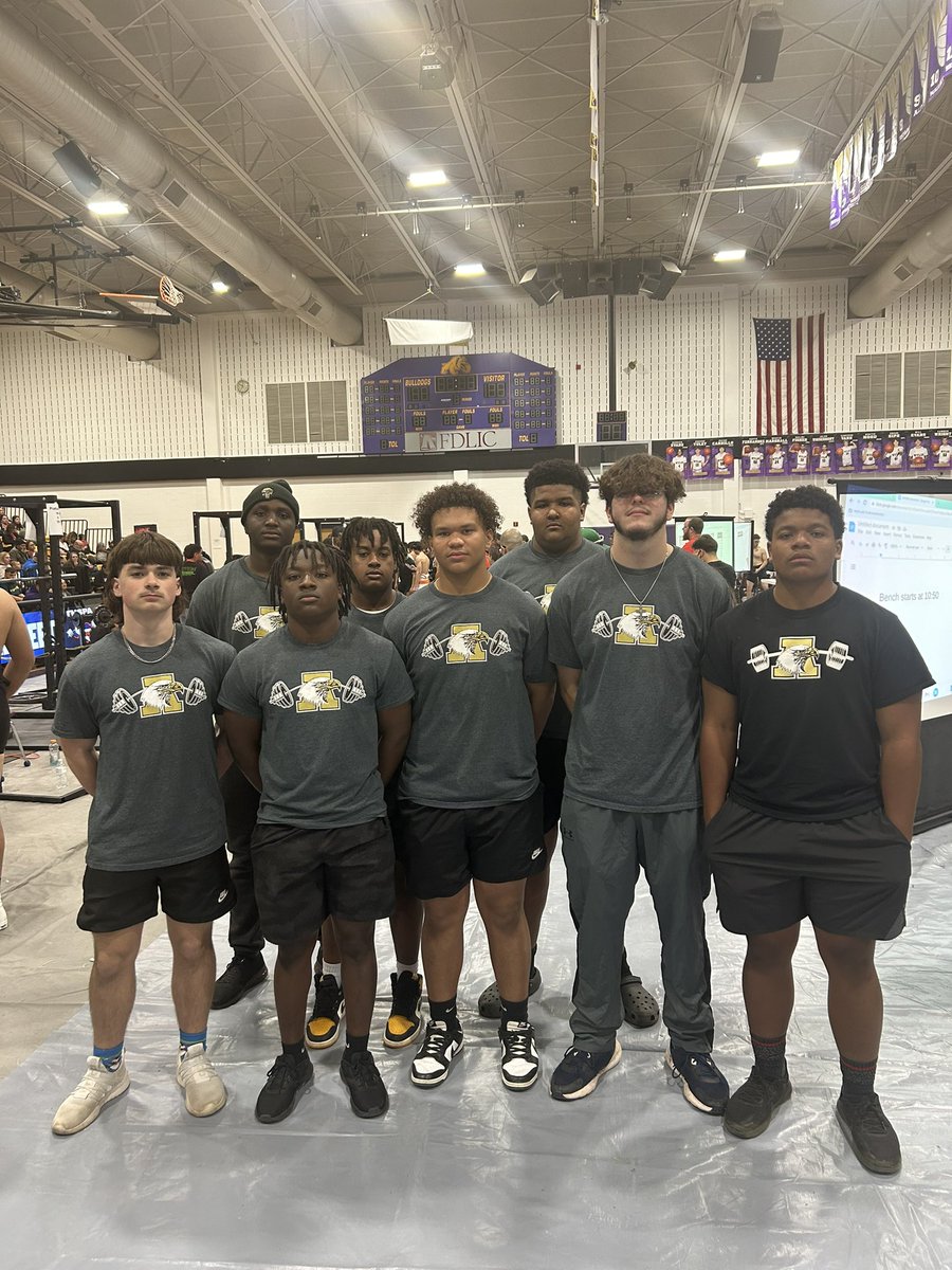 CoachTMartinez's tweet image. 16 Abilene High Dudes from Region 1 Division 1 Spotting and Loading for The Region 1 Division 2 Regional Powerlifting Championship!!
#GetOne
@AbileneEagleFB @AbileneISDAthl1 
@TxHSPWL @coachfullen
