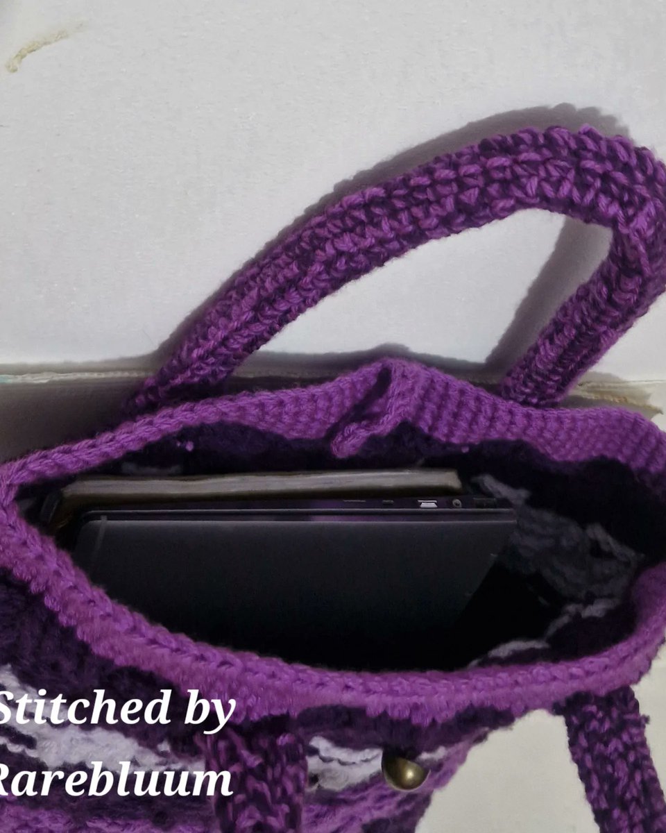 Teebekz's tweet image. Presenting my newly completed project 
Crochet Laptop Bag. 😍😍
From, "Stitched, by Rarebluum"
Built to Last
It can be used for multiple purposes, too
We are accepting orders, now.
 
#HandmadeWithLove
#CrochetPassion
#LoveForCrocheting
#DoWhatYouLove
#ProudOfMyWork