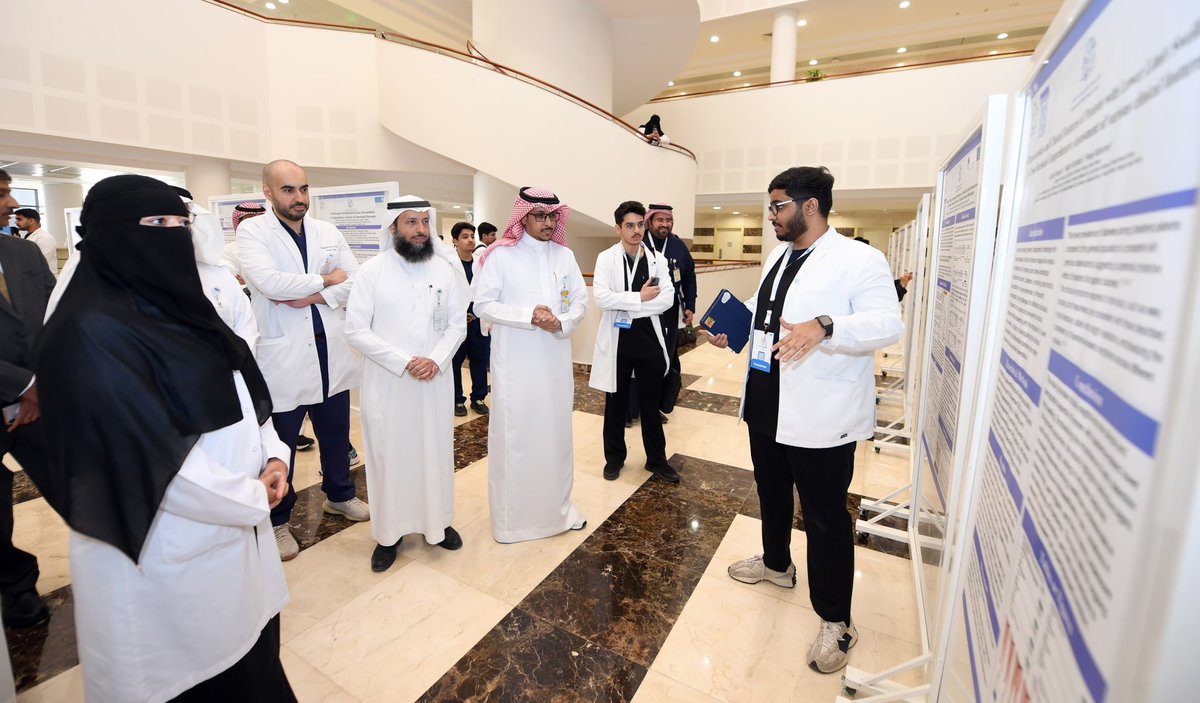 Khalid1os's tweet photo. Had the pleasure of presenting our latest research under the expert guidance of Dr. @feras_shomer, at #MSRF6 this weekend. 

We showcased our findings to the Dean and heads of departments of @ksu_medicine. 
Forever grateful for this amazing opportunity! https://t.co/MAti99VMlo