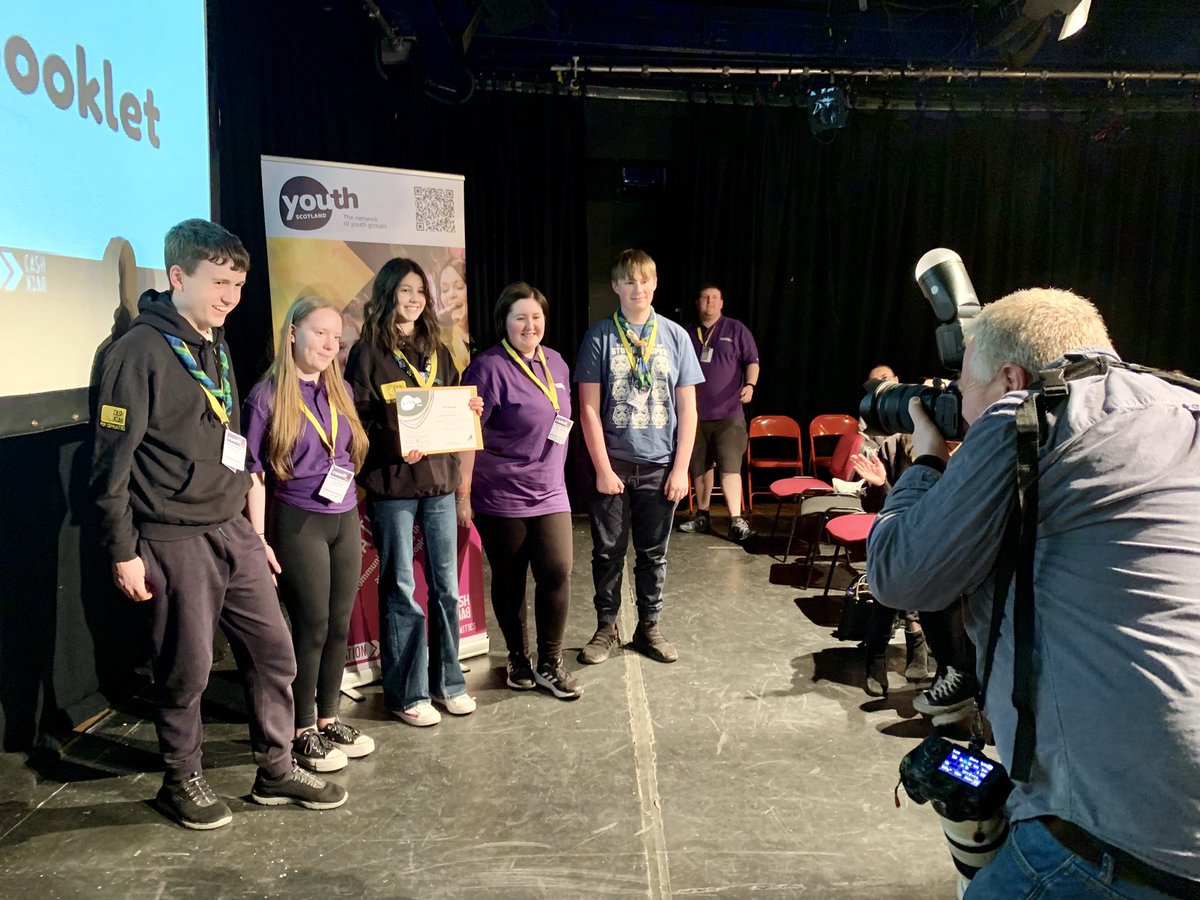 At #reach2024 closing ceremonies, CE Mike Strang celebrated #youthvoice: ‘Stand up, speak and people will listen. It’s your future & it’s our job as society to help you make change.’ After earning nearly 100 #Hi5Awards today, our delegates look ready to meet that challenge! 🎉