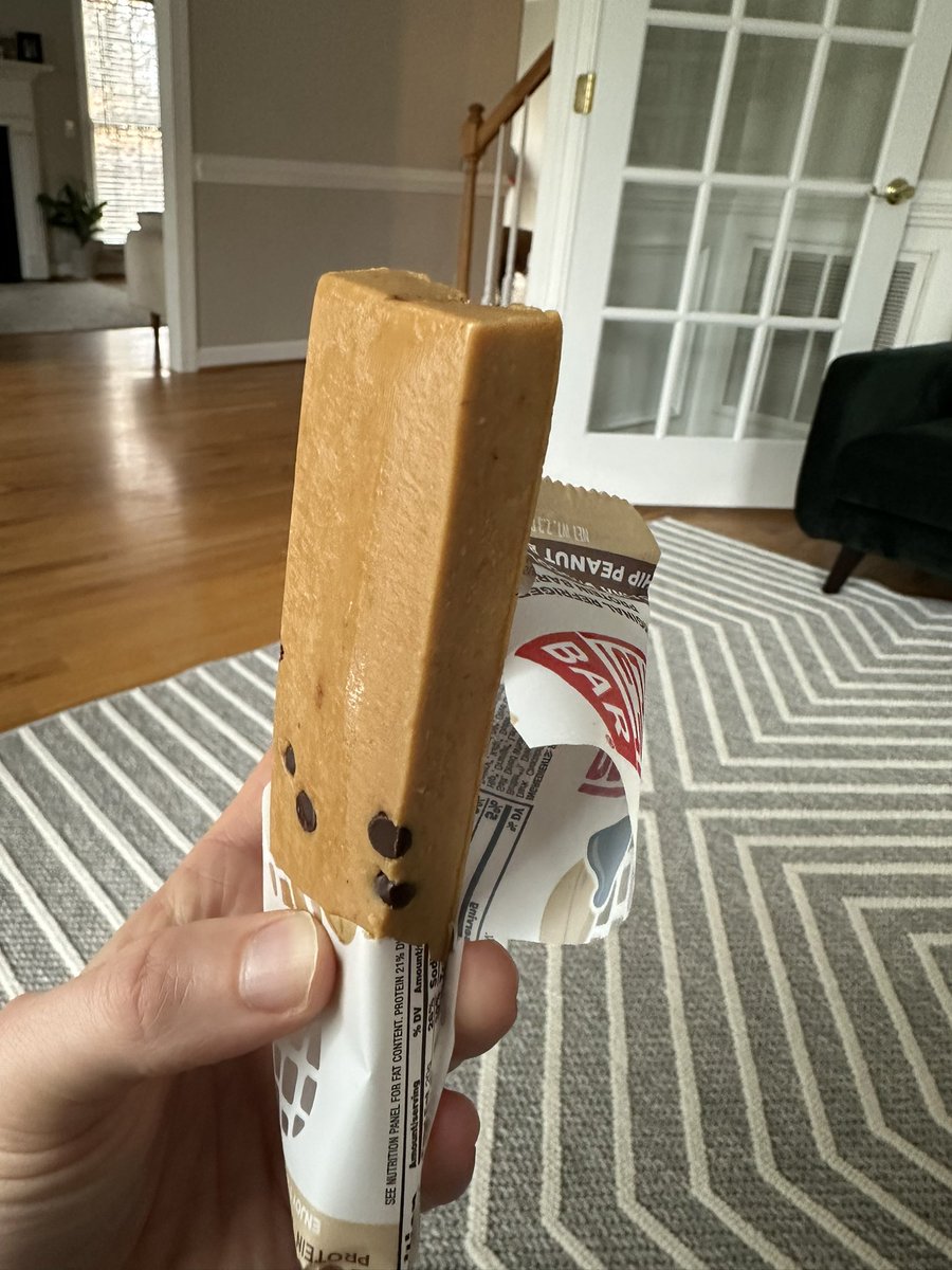 chrisbanner30's tweet photo. @perfectbar My peanut butter chocolate bar appears to have lost its mojo! https://t.co/Vm0x1F2Or8