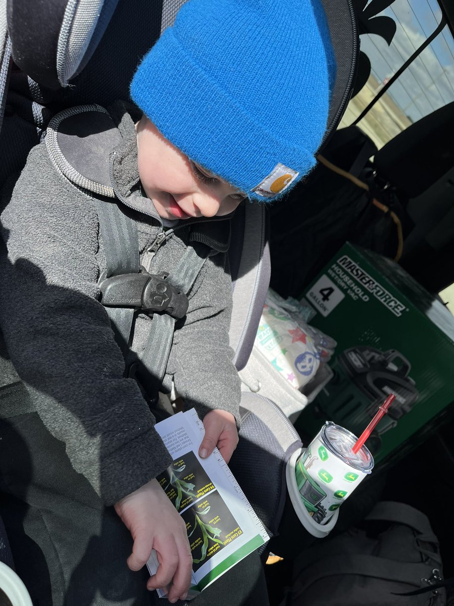 Just reading his Corn and Soybean Field Guide #pioneerseeds #plant2024