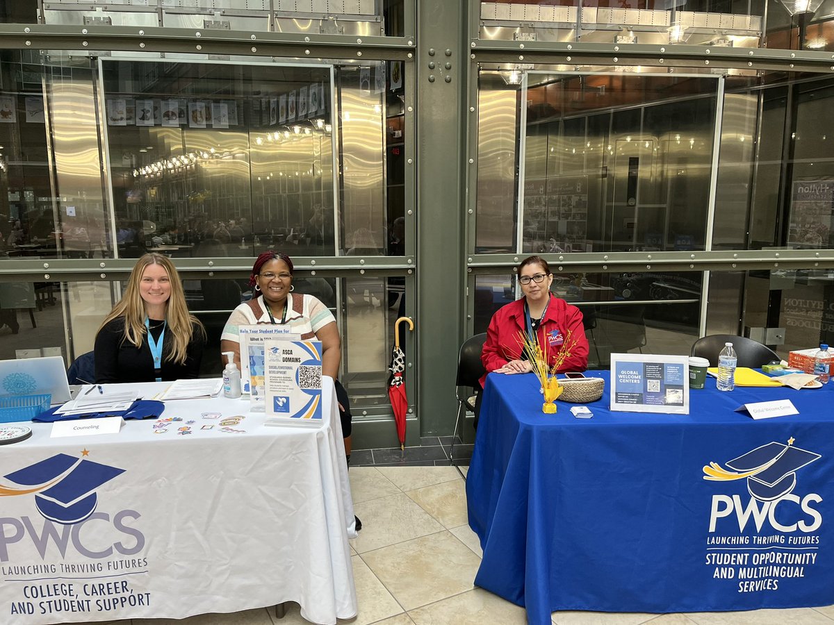 Fantastic opportunity to partner with @PWCSFutureReady to recruit the best and brightest #SchoolCounselors. Thank you to @PotomacShores and @ForestParkHSVA for teaming up with us! A huge shout out to @PWCSRecruit for their support of the #GlobalWelcomeCenters #WeAreHiring