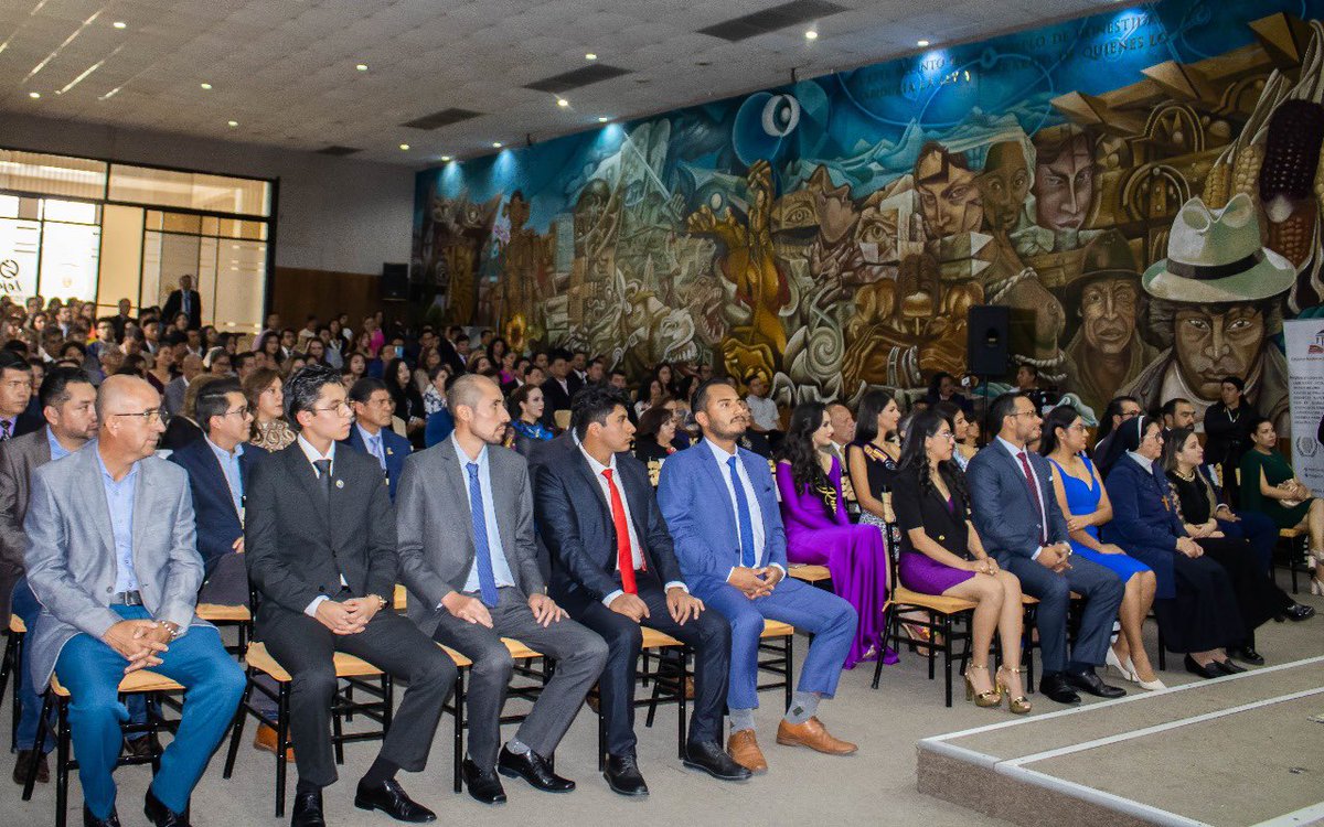 prefecturaloja's tweet photo. .., en el evento organizado por la Fundación #CAJE al celebrar el 10 de marzo el #DíaDeLaJuventudEcuatoriana, y promover la Trigésima Novena Edición de los "Jóvenes Líderes Sobresalientes 2024".

¡Éxitos y felicitaciones a quienes se han destacado con su esfuerzo y dedicación!. https://t.co/0Hw6sNB4Ct