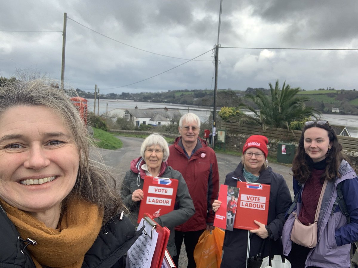 JayneKirkham4's tweet photo. The bits other canvassers don’t go! Great to be in #Penpol and #Penelewey today. 
We laugh in the face of rain in #Cornwall. https://t.co/l7H6LOxfHt