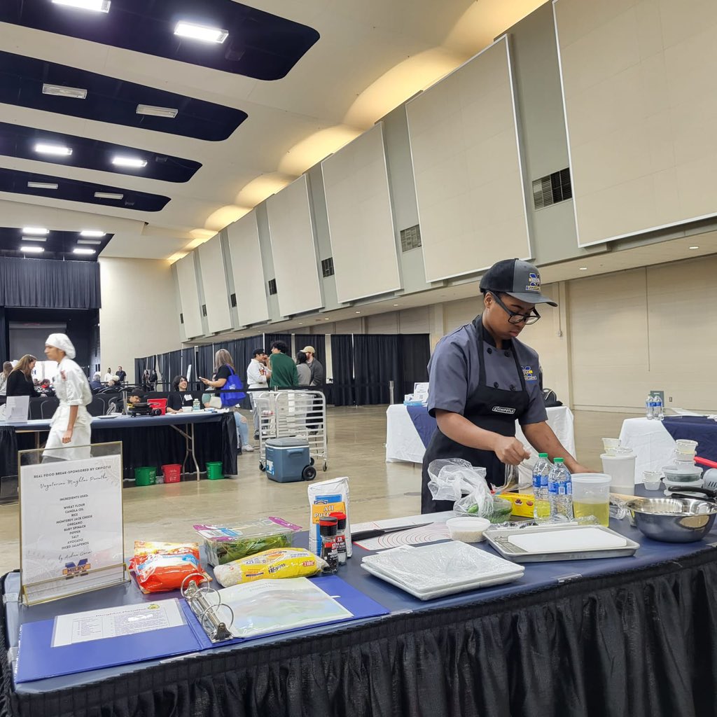 CulinaryMilby's tweet photo. Prostart State Culinary Competition is under way and our @CulinaryMilby team is ready to rock and roll... Go Buffs!!! https://t.co/RiiTh5JkXa