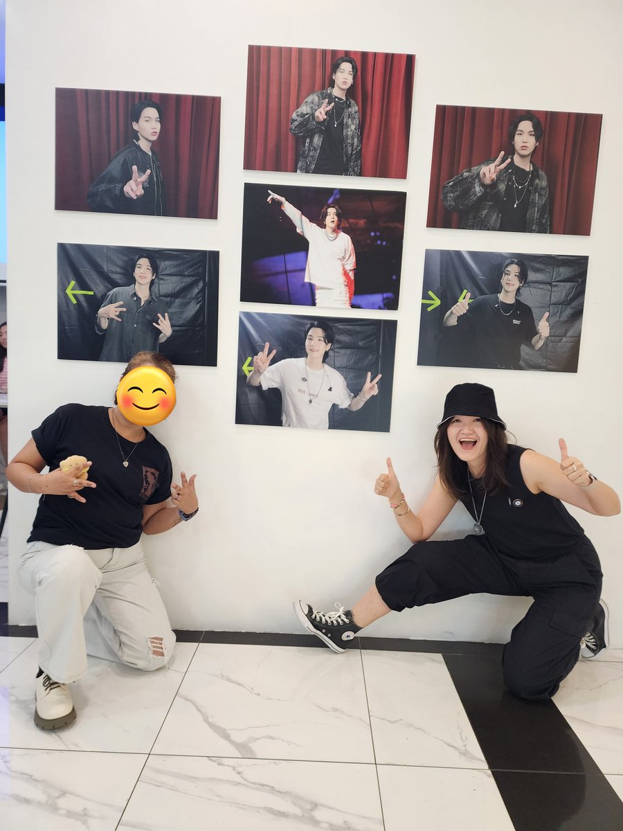 One of the reasons I go to fancafes is to meet up with my moots 🥰💜
#SugaporeCafe <a href="/DonandWolley/">donandwolley</a>