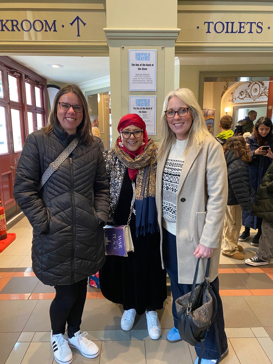 Totally star struck meeting @OnjaliRauf today before the brilliant performance of Boy at the Back of the Class at the Lyceum theatre in Sheffield.