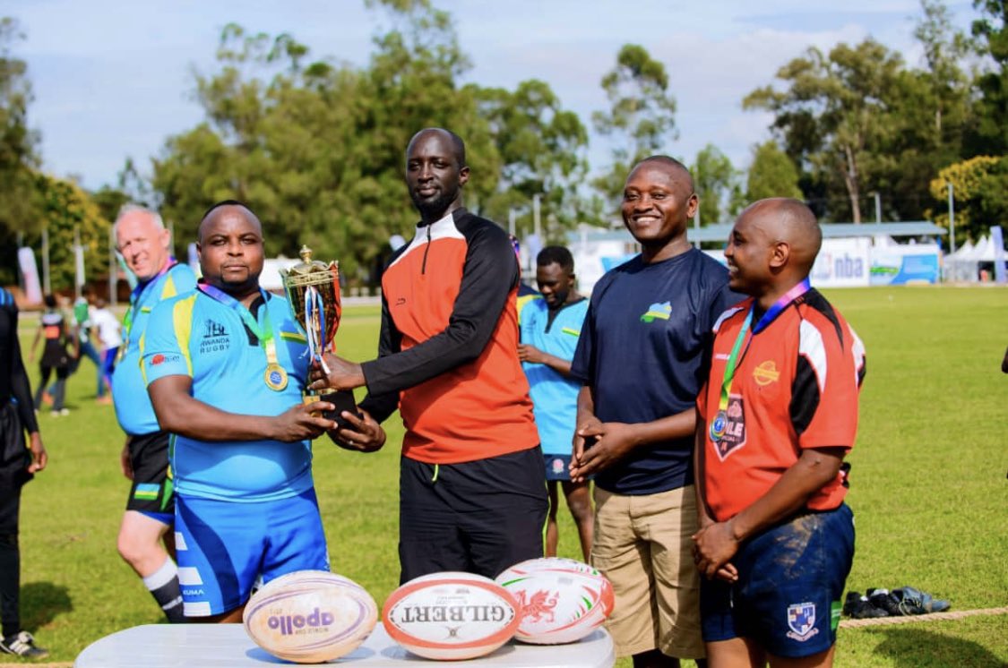 RugbyRwanda's tweet photo. The RwandaRugby veterans triumphed 23/12over the Uganda veterans from the Ntare Alminu Rugby Fraternity group in an enjoyable game.Our gratitude goes to the Minisports representative for presenting the trophy to the winner.@WorldRugby @RugbyAfrique 
@Rwanda_Sports @RwandaOlympic https://t.co/0RflXaqFvW