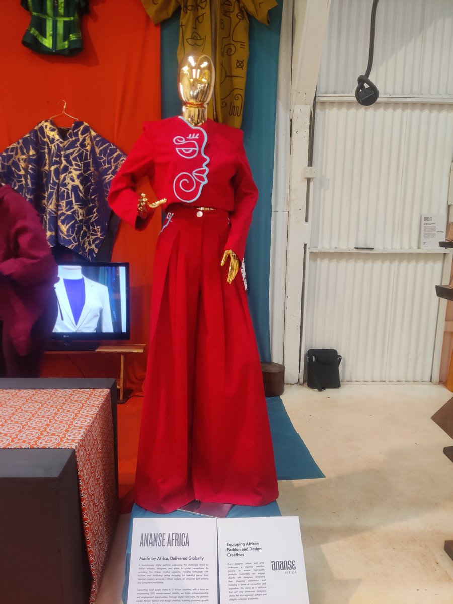 Dee_Machoka's tweet photo. #nairobidesignweek2024
Day 1. https://t.co/JkyYk6SdkD
