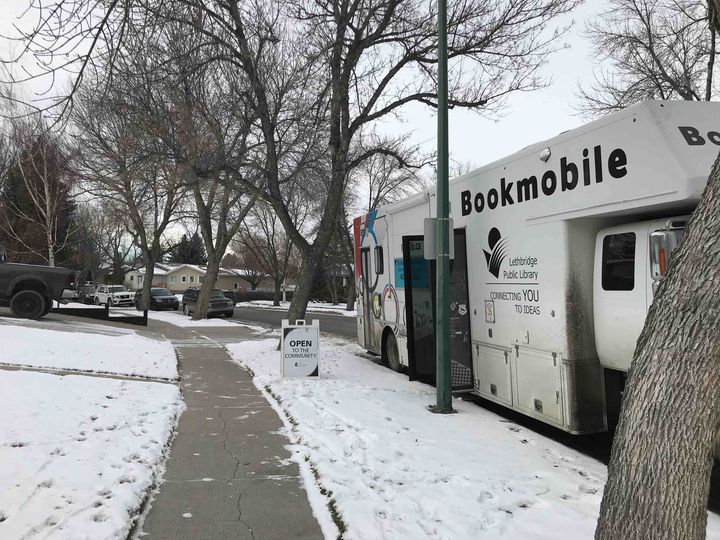 LPL Bookmobile tweet media
