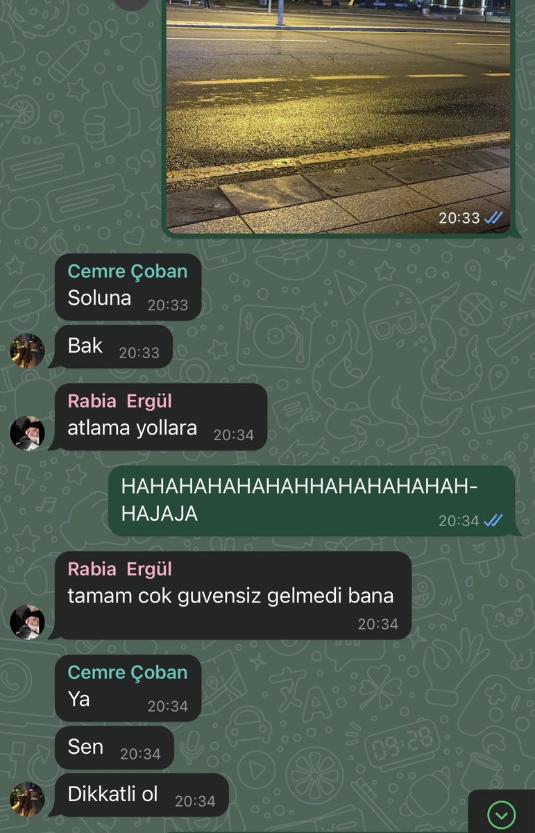 Abi iki yıldır ankaradayım kayboldum yinee yola bi anda atlıyorum diye herkes gergin