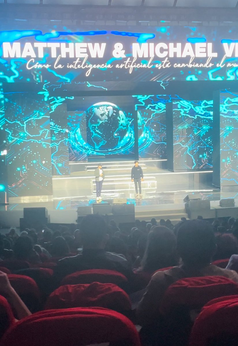 roastbrief tweet media