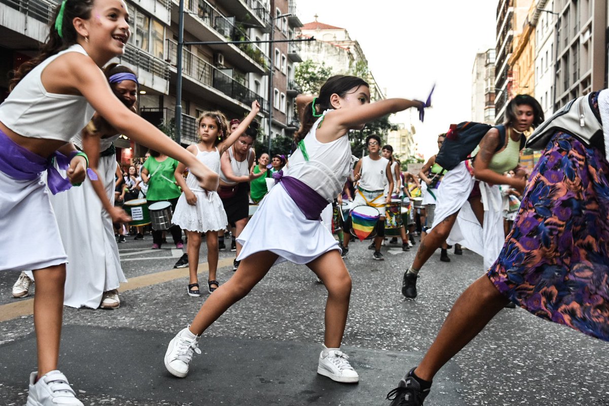 #8M2024 #ParoInternacional #cba
 ¡Nos seguimos organizando juntas y juntes contra el plan de ajuste, hambre, violencia y represión de Milei y los gobernadores! ¡No pasarán!
Más de cincuenta mil en las calles de Córdoba

📸 <a href="/MafitaEspejo/">Mafita Espejo</a> Guadalupe Scotta
@RNMA_Arg <a href="/AsambleaNUMCba/">Asamblea Ni Una Menos Córdoba</a>