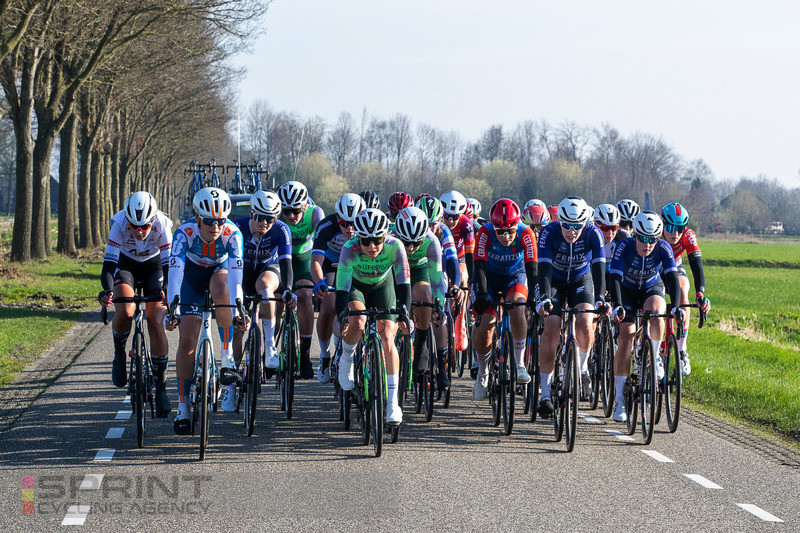 La suite du top 10 :
4. Silje Bader - <a href="/TalentProCT/">GT Krush Tunap Pro Cycling</a> 
5. Marith Vanhove - VolkerWessels Women's Pro Cycling Team
6.  Babette Van Der Wolf - @LifeplusWahoo 
7. <a href="/MGeloof/">Marjolein van't Geloof</a> - Hess Cycling Team