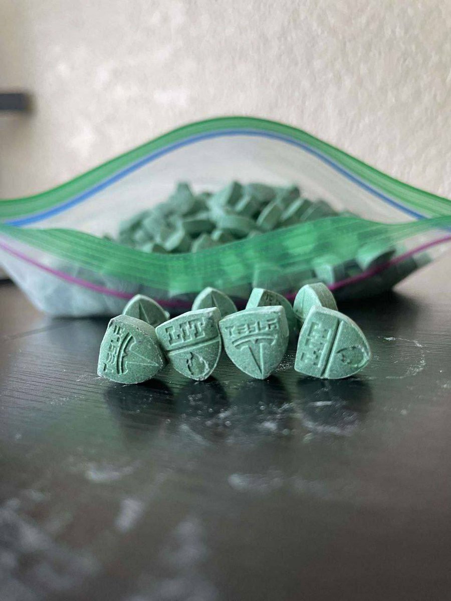 psycheedreams's tweet photo. https://t.co/8kFQEmQ2Tj