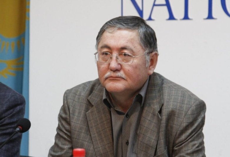 Ardak_Bekten's tweet photo. 1/4
March 9, 2024

 #Almaty

 On March 9, 2024, public figure Rysbek #Sarsenbayuly was detained by police officers on the way out of the city of #Talgar as a preventive measure to prevent a press conference on political prisoners., @hrw
#ActivistsNotExtremists https://t.co/r3ogLFM0wh