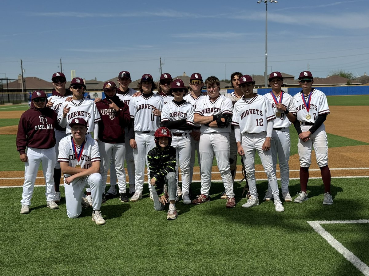 CoachQuintana's tweet photo. 4-0 on the weekend for our JV Maroon! Capped off with an absolute gem thrown to end it. 

Roland Vera 
7IP 70 Pitches 8K’s 1BB, 0H! 

Congrats on the No-No! 

Proud of these young men! https://t.co/bBnmznqGYP