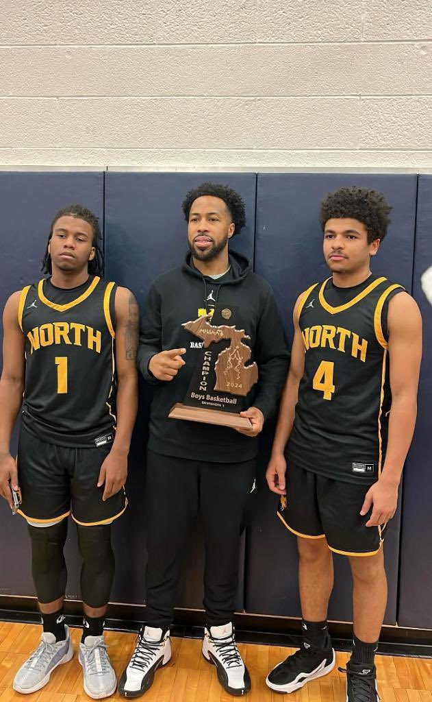 DRiceElite's tweet photo. I love what I do and do what I love! #RespectTheGame #KillazOnly @NFHSBasketball https://t.co/mBFZC9vo9G