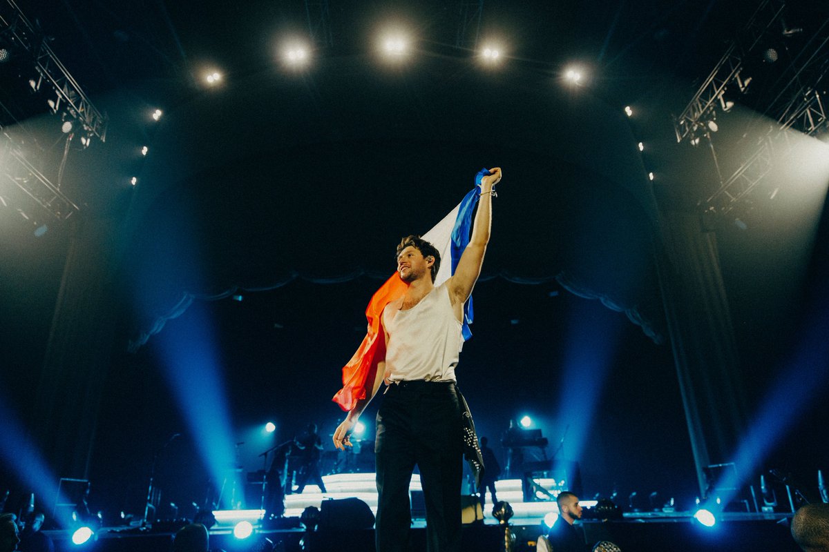 Niall Horan tweet media
