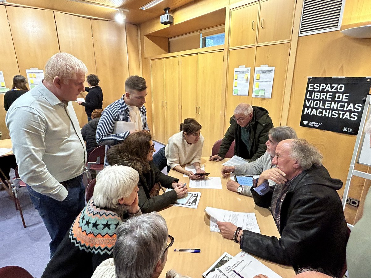 ➕ Encontro aberto de debate en Compostela no marco da I Asemblea de @sumar. Grazas a todas por participar!