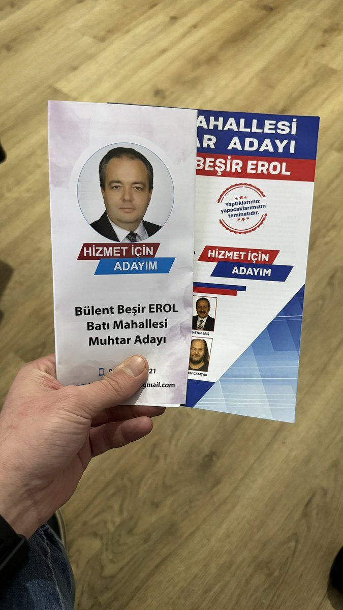 KEnginar's tweet photo. Az önce -bir diğer- muhtar adayı kapıya geldi. Bi yerden hatırlıyorum sizi ama çıkaramadım dedim. Sonra broşüre bakarken aklıma geldi: https://t.co/ibXq7G8yCO