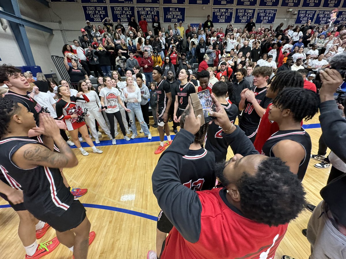 🏀🏀FINAL FOUR BOUND🏀🏀
<a href="/bulldoghoops2/">Springfield Central Basketball</a> defeats Rockhurst, 58-48!
See you in Columbia!