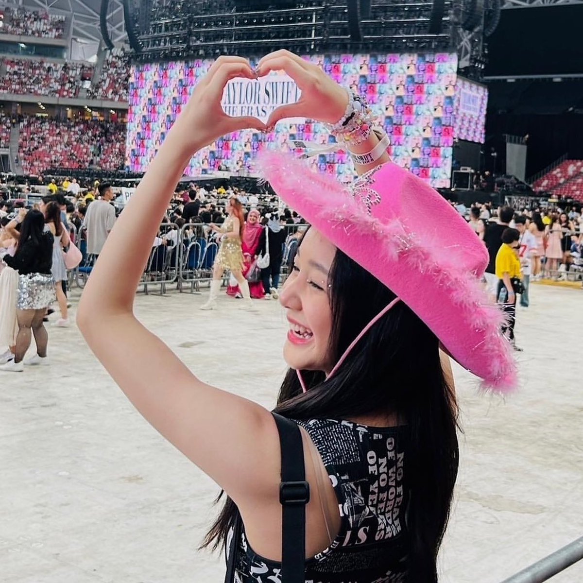 archivephrt's tweet photo. dream girl 🥹💓

#PHARITA #BABYMONSTER https://t.co/eEEJbHwXxi