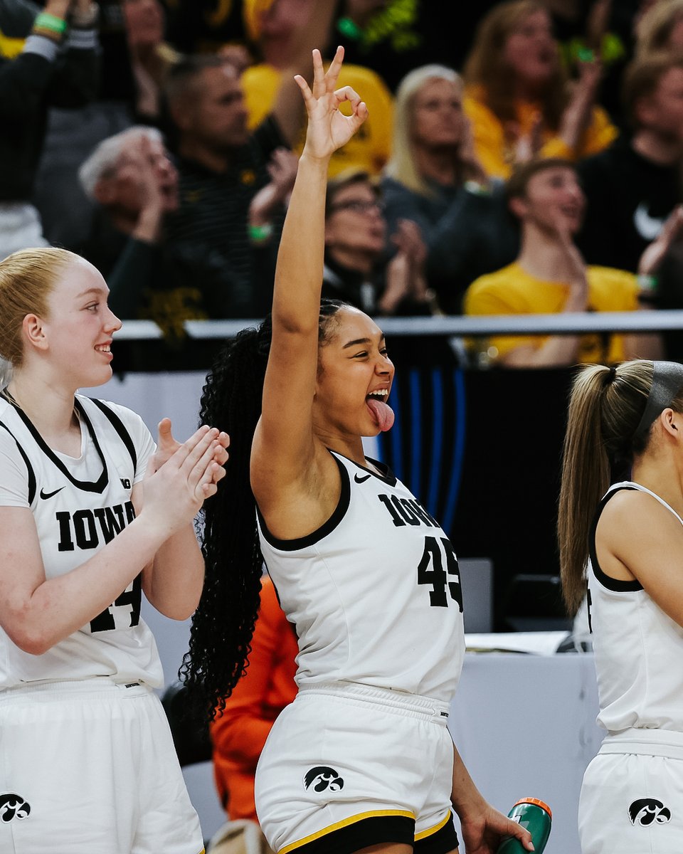 👌👌👌

<a href="/StuelkeHannah/">Hannah stuelke</a> x #Hawkeyes