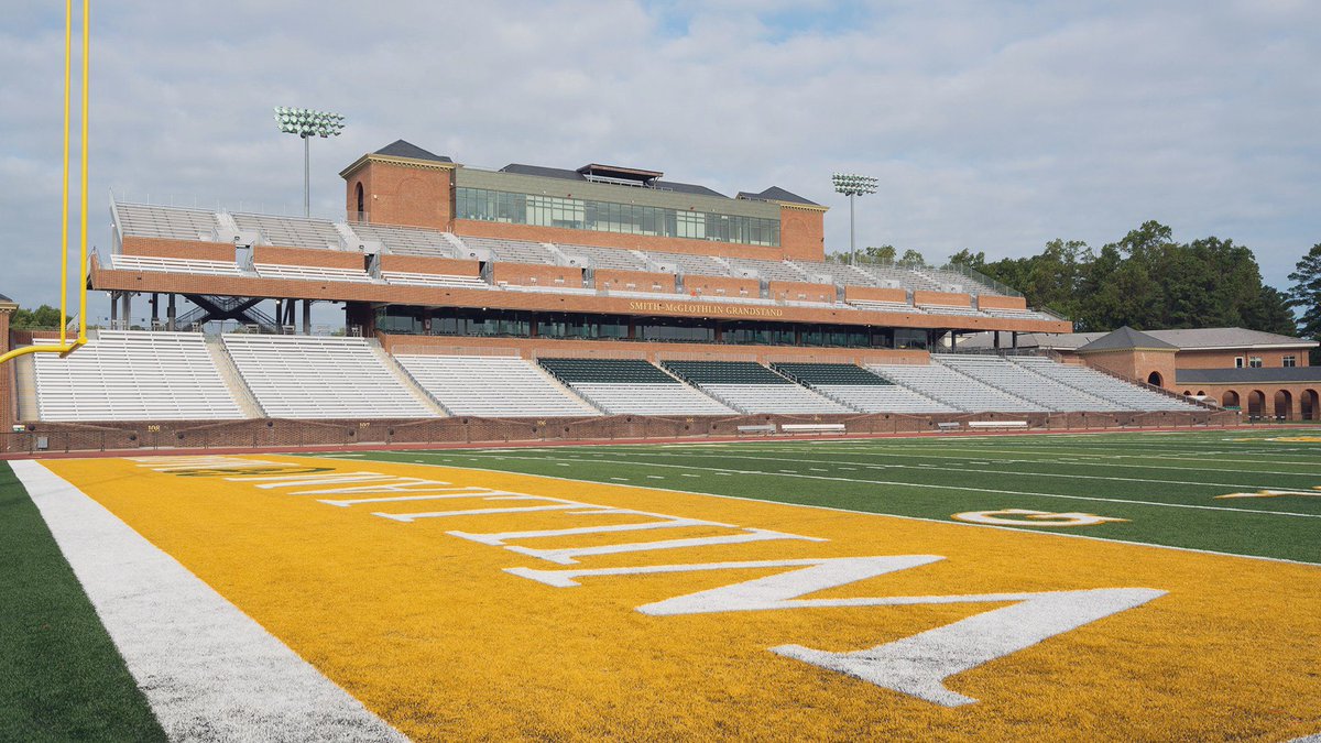 Thank you @CoachMLondonjr @CoachMikeLondon @MikeLeach82 and @CoachTedHefter for the hospitality today @WMTribeFootball Junior Day. Had a great time, all the way from Phoenix! @jason247scout @FootballBrophy @CoachCotton12 @Victor_Yates @Kvandenbosch93 @TGurley81 @CoachPerrone